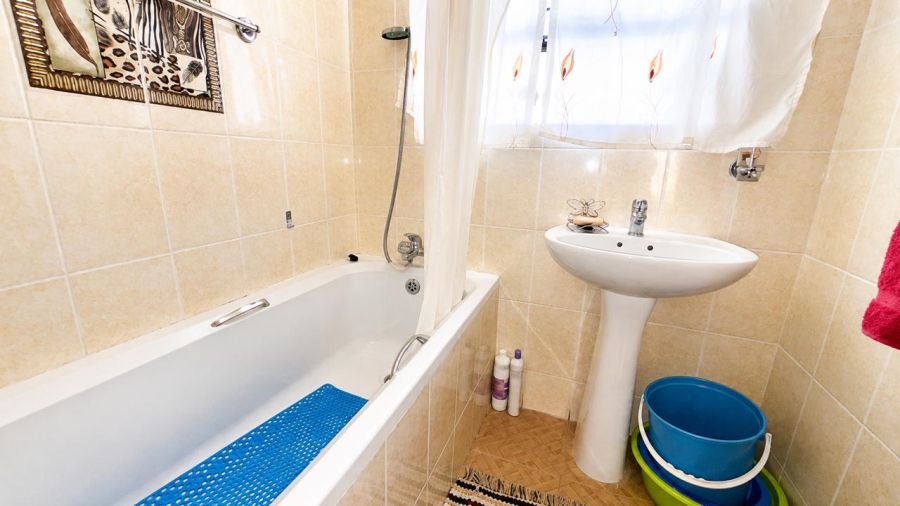 3 Bedroom Property for Sale in Mandela View Free State